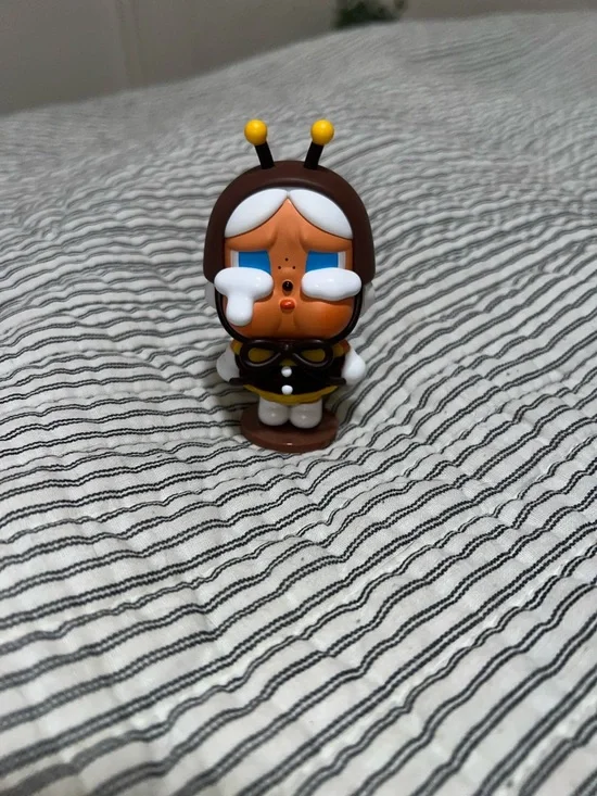 POPMART CRYBABIES - Picture 3 of 6